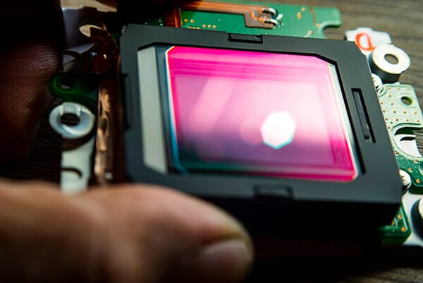 what camera is best iphotography CCD CMOS sensor