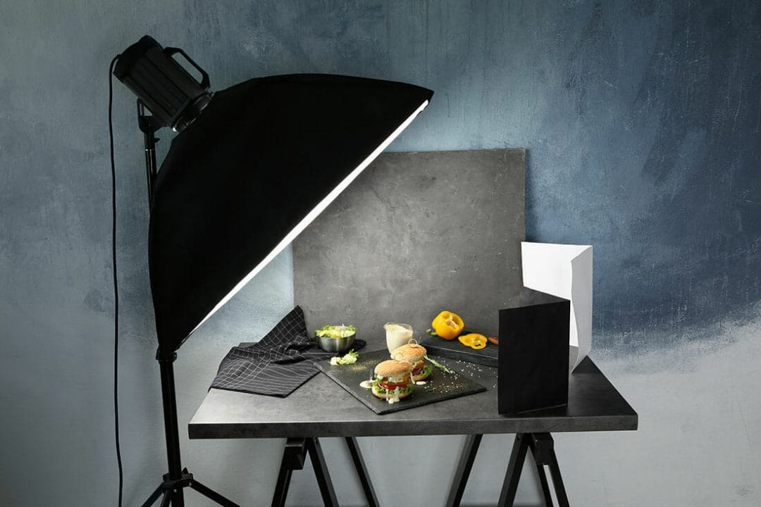 Photo,Studio,With,Professional,Lighting,Equipment,During,Shooting,Food Food Photography Tutorial