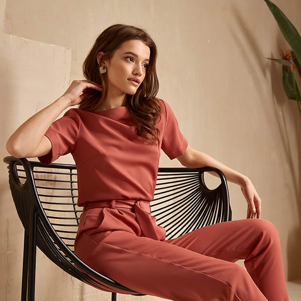Beautiful,Brunette,Woman,Natural,Makeup,Wear,Fashion,Clothes,Casual,Dress