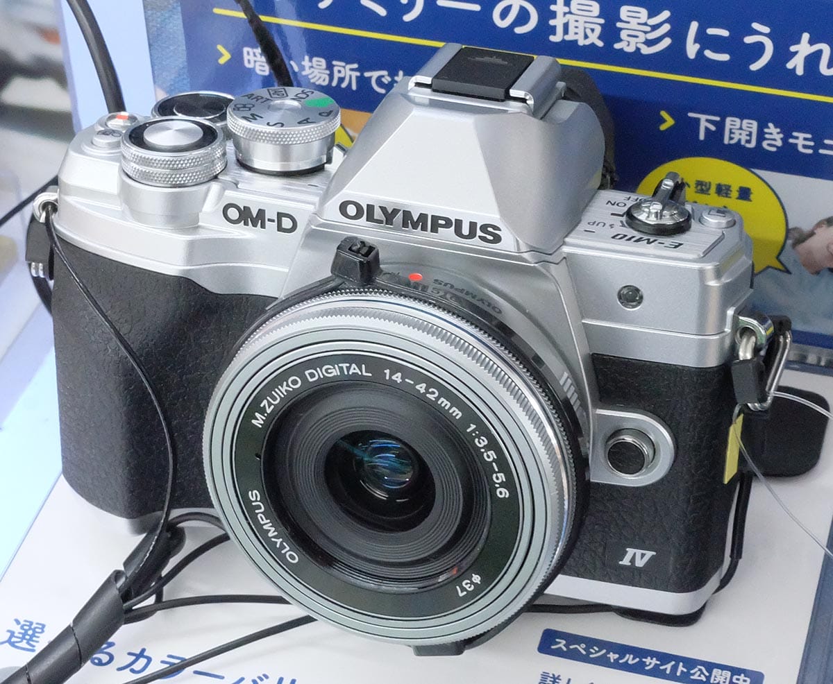 10 Best Cameras for Beginners (FULL GUIDE ON WHAT TO BUY)